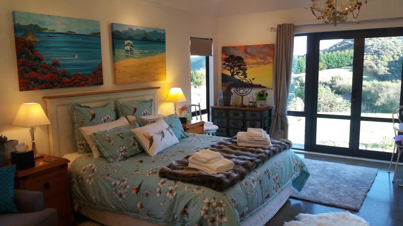 Boutique Art Retreat Hotell Upper Hutt Exteriör bild